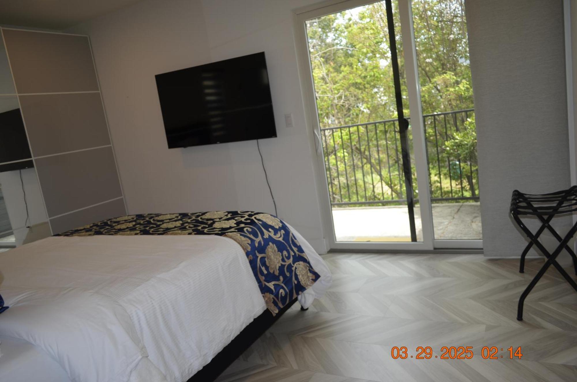 Dimond Abode Vacation Home #2 Oakland Dimond District מראה חיצוני תמונה
